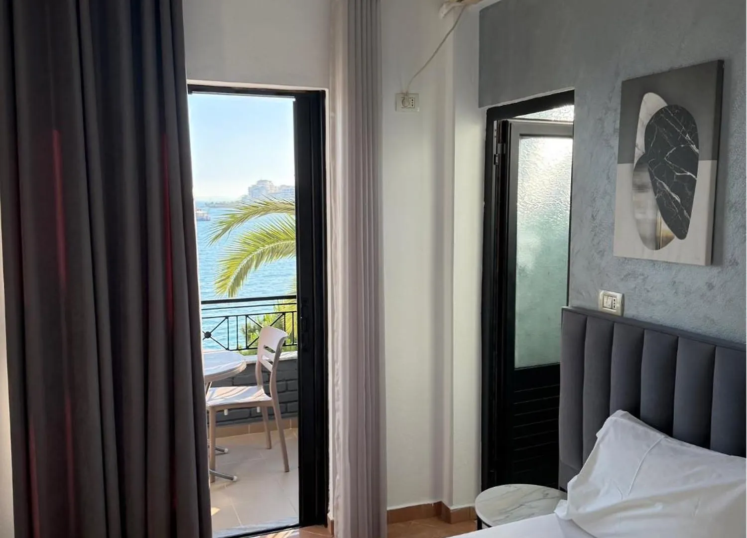 Hotel Summer Sarande 3*,